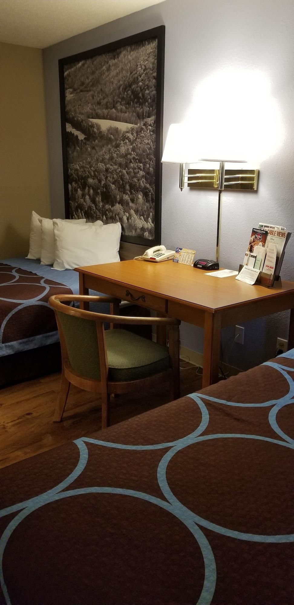 Super 8 By Wyndham East Stroudsburg - Poconos Hotel Luaran gambar