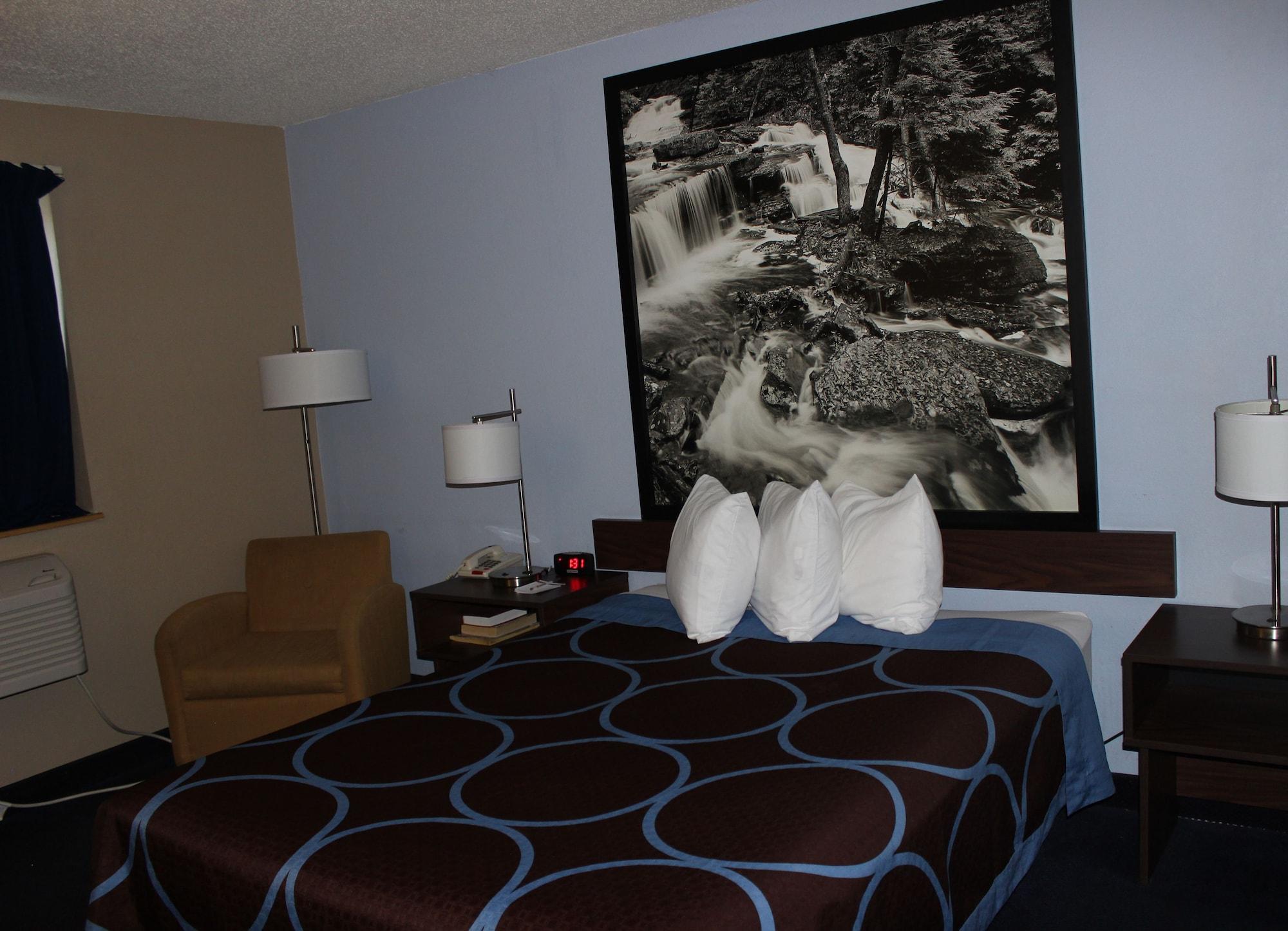 Super 8 By Wyndham East Stroudsburg - Poconos Hotel Luaran gambar