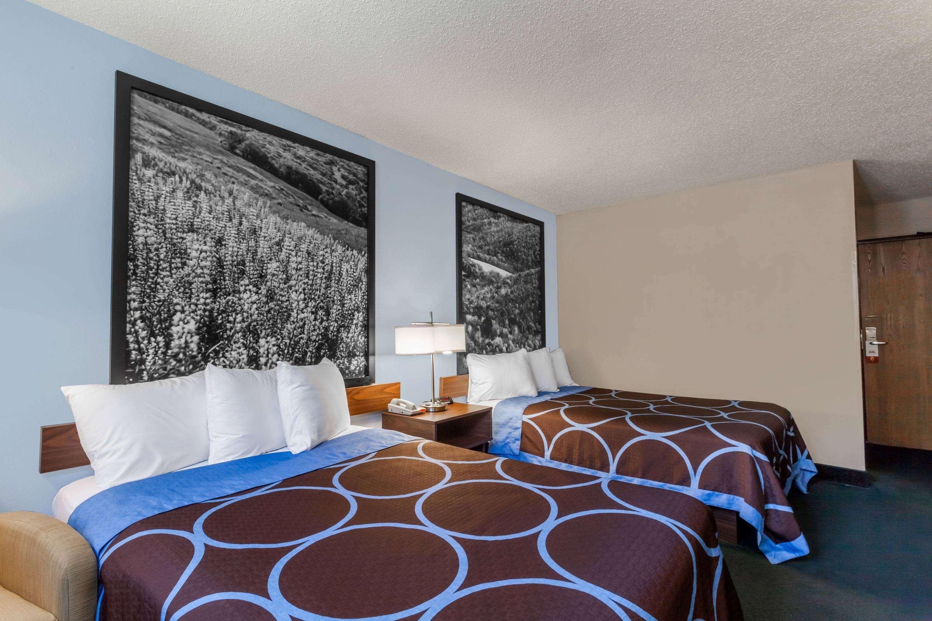 Super 8 By Wyndham East Stroudsburg - Poconos Hotel Luaran gambar