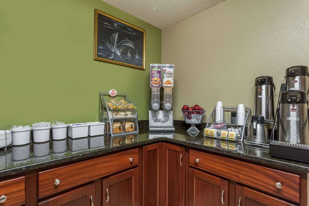 Super 8 By Wyndham East Stroudsburg - Poconos Hotel Kemudahan gambar